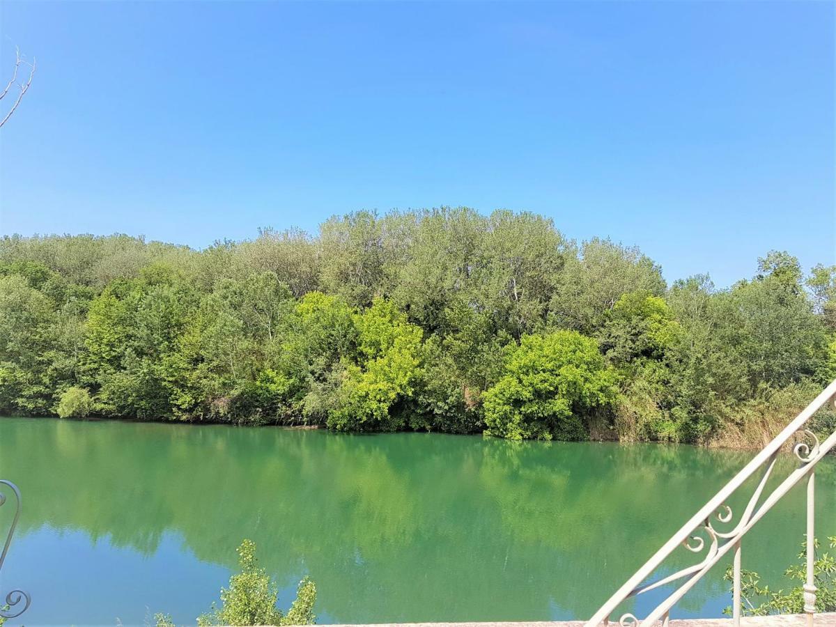 Gite Face A La Riviere -Proche Du Pont Du Gard- Montfrin Zewnętrze zdjęcie