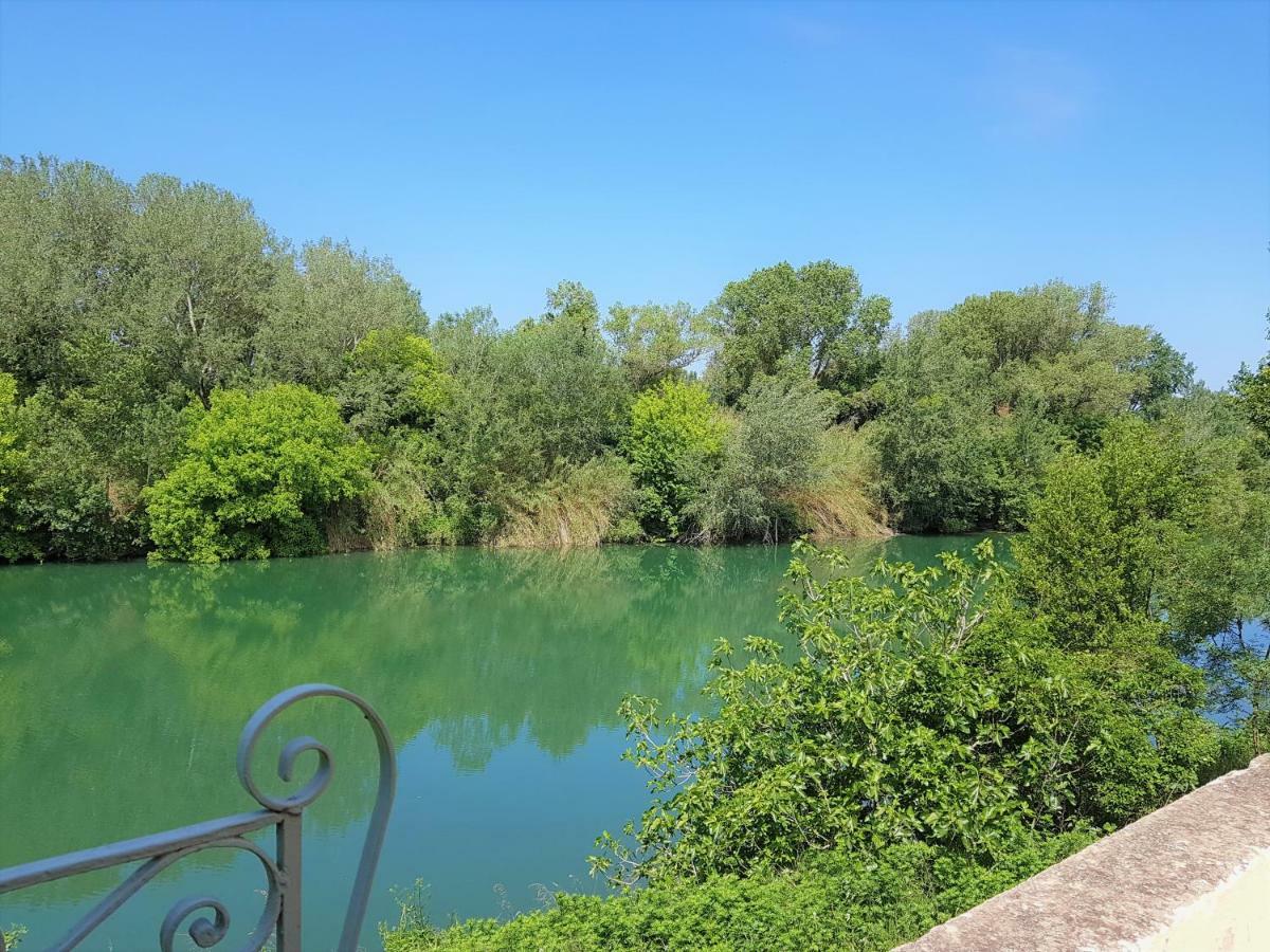 Gite Face A La Riviere -Proche Du Pont Du Gard- Montfrin Zewnętrze zdjęcie